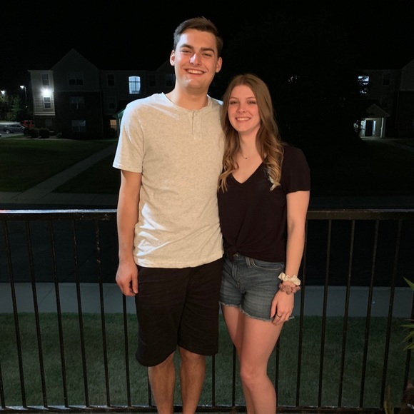 Meet your Posher, Annemarie - Picture 2 of 2